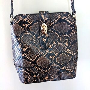 EUC Faux Leather Crossbody